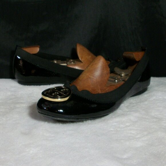 TORY BURCH CAROLINE BLACK PATENT LEATHER FASHION BALLET FLATS 7M FREE SHIP - Picture 2 of 9
